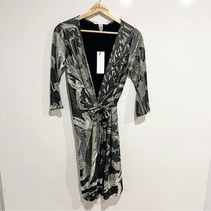 NWT Diane Von Furstenberg Long Sleeve Wrap Dress